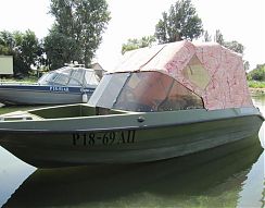 Катер "River Boat"